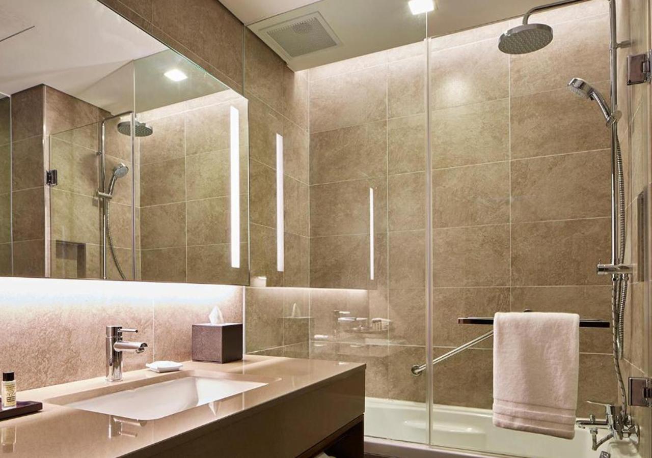 Hotel Four Points By Sheraton Josun, Station